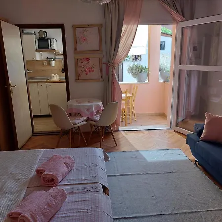 Apartmán Garden *