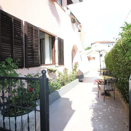 Garden * روفينج