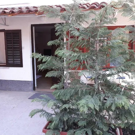Garden شقة